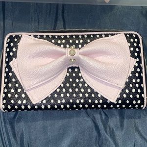 Betsey Johnson wallet